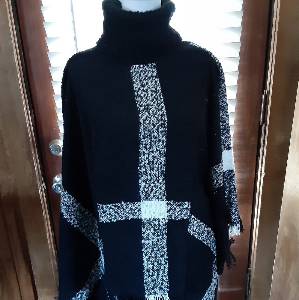 Jessica Simpson poncho.